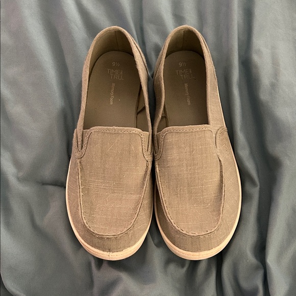 Time and Tru Shoes - Time and Tru Casual Tan Slip-Ons